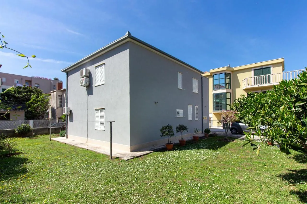 Apartment Fortunella Split 0*,